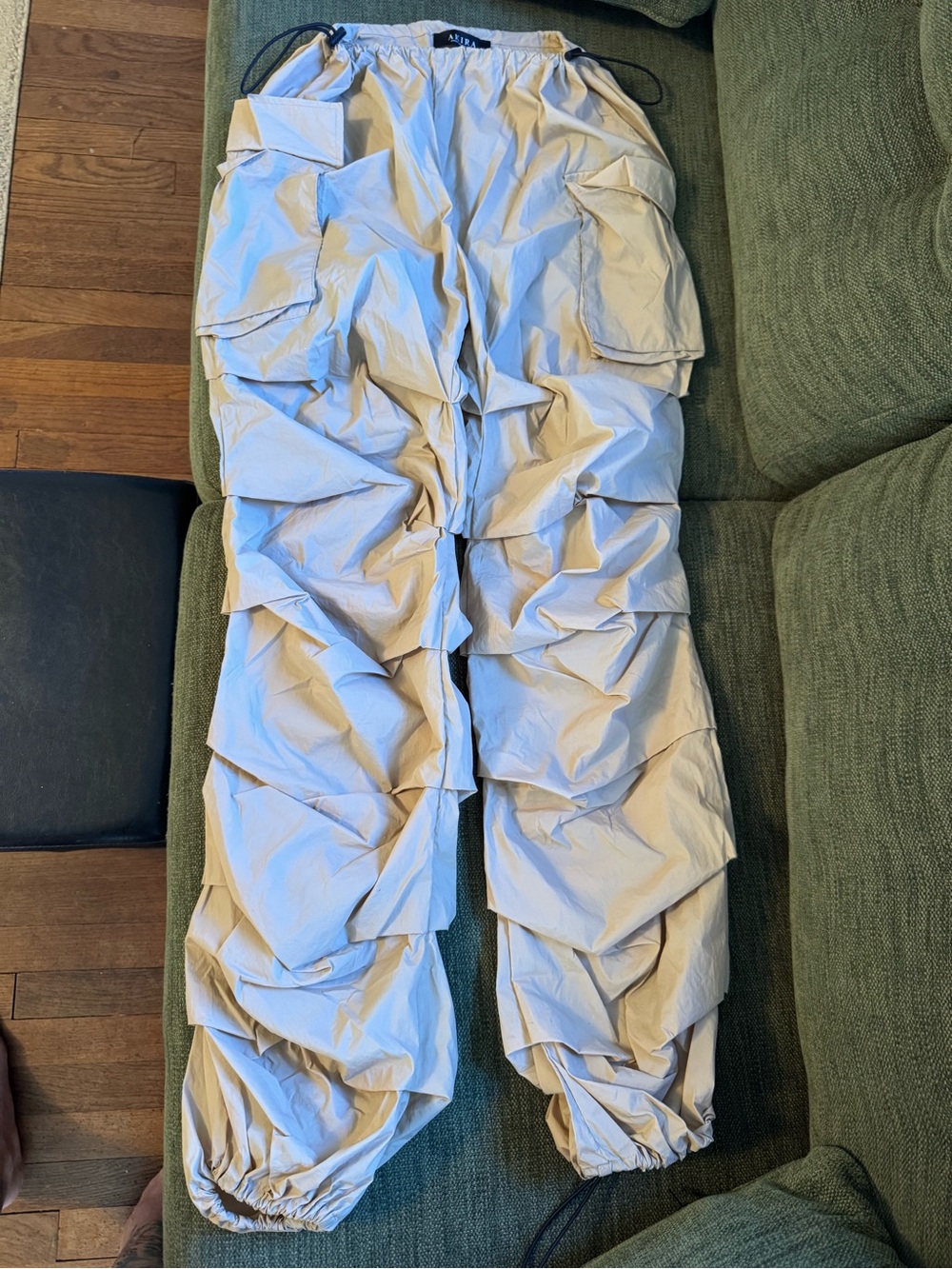 AKIRA Get Down Ruched Parachute Pants Size M